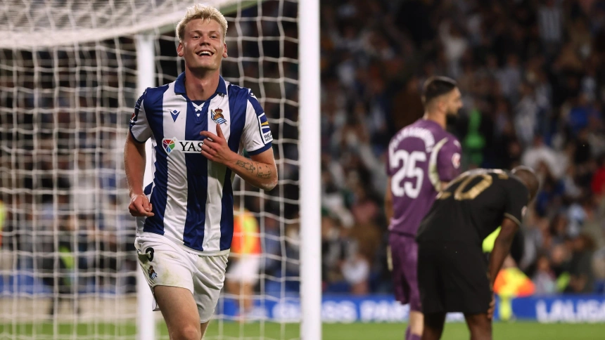 Oskarsson celebra su primer gol con la Real Sociedad.
