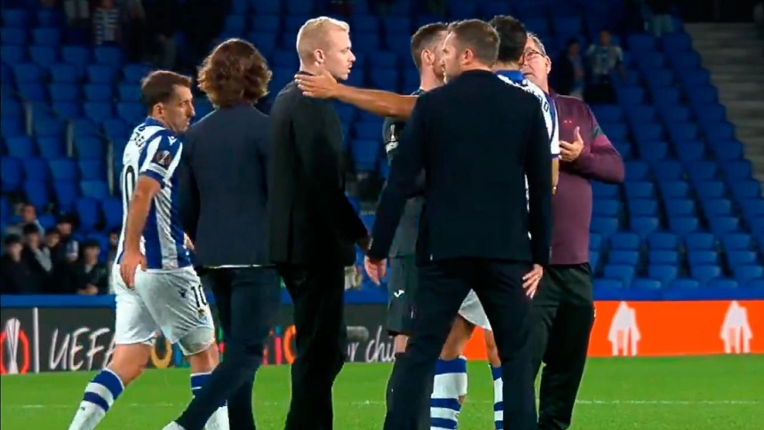 Aguerd y Oyarzabal recriminan la celebración del Anderlecht