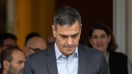 El Presidente del Gobierno, Pedro Sánchez, mantiene un encuentro con representantes de ONG’s de inmigración en el palacio de la Moncloa, a 7 de octubre de 2024, en Madrid