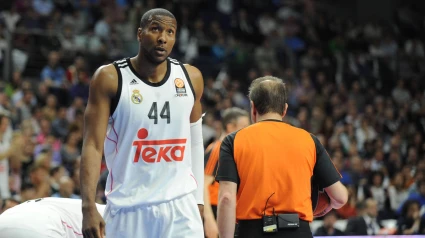 Marcus Slaughter está en búsqueda y captura por un caso de pasaportes falsos.