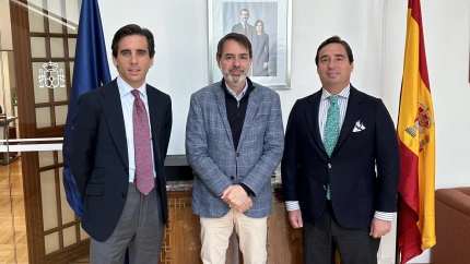 Juan Ortega, Juan Duarte Cuadrado y José María Garzón, en la Casa de España en México