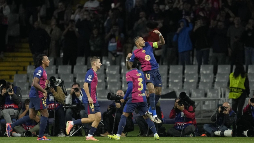 Raphinha celebra el 1-0 contra el Bayern.