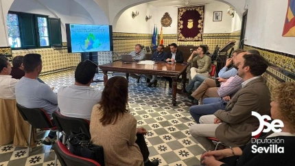 Gonzalo Domínguez, Diputado Provincial de Servicios Públicos Supramunicipales, y Emiliano Caro (COPE Sierra Norte) nos detallan el proyecto de la Diputación de Sevilla que contenta a todos