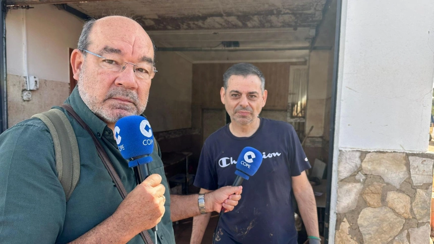 Expósito, junto a Miguel Ángel, músico de Utiel