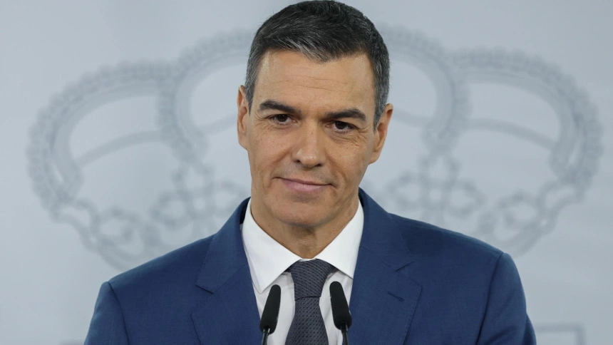 El presidente del Gobierno, Pedro Sánchez, comparece en rueda de prensa para anunciar las medidas de ayuda a los damnificados