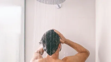 ¿Es mejor ducharse por la mañana o por la noche?