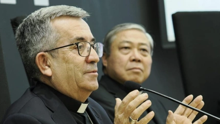 Luis Argüello, presidente de la CEE y arzobispo de Valladolid; junto con Bernardito Auza, nuncio apostólico