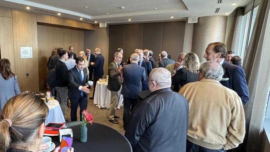 ¿Hay exceso de salidas extraordinarias? Monseñor Saiz Meneses ofrece su opinión al respecto