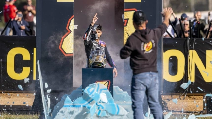 Jorge Martín celebra el Mundial como 'Martinator'.