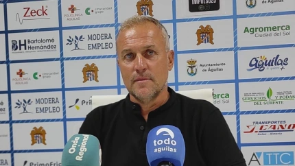Sebas López, entrenador de fútbol