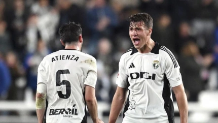 Curro Sánchez celebra el gol de la victoria del Burgos contra el Eibar.