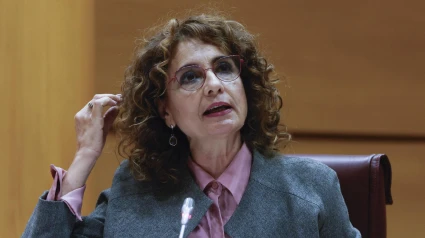 La vicepresidenta primera del Gobierno, María Jesús Montero, durante su comparecncia este martes en la comisión de investigación del caso Koldo en el Senado a petición del PP