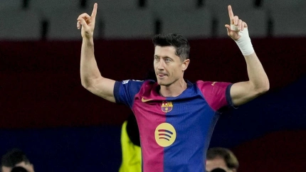 Lewandowski celebra su gol número 100 en Champions