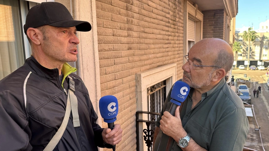 Jesús, zapatero de Catarroja, se emociona con Expósito