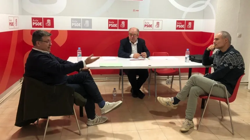 Reunión PSOE con UGT y CCOO