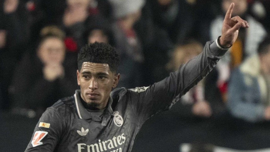 Bellingham celebra el 2-2 del Real Madrid contra el Rayo.