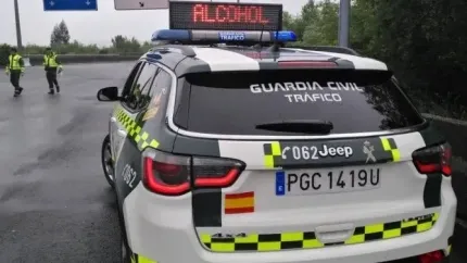 Foto de archivo de un control de alcoholemia de la Guardia Civil de Tráfico en Fene