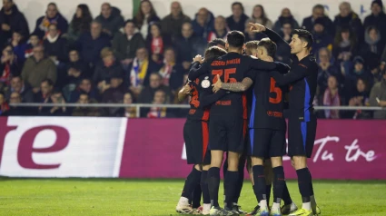 El Barcelona celebra el 0-1 al Barbastro