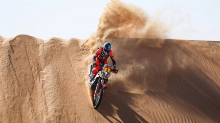 Daniel Sanders se mantiene en lo más alto de la general del Rally Dakar.