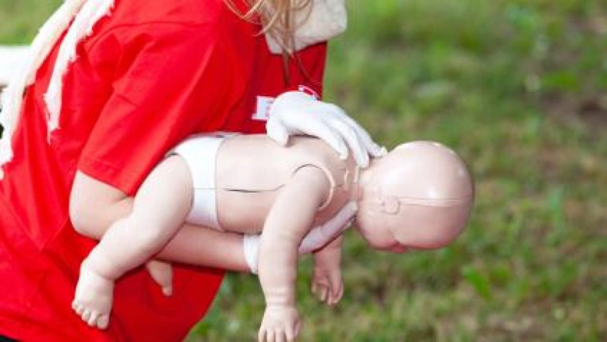 Un vecino de Miguelturra salva la vida de un bebé de 8 días: "Lo había visto en televisión"