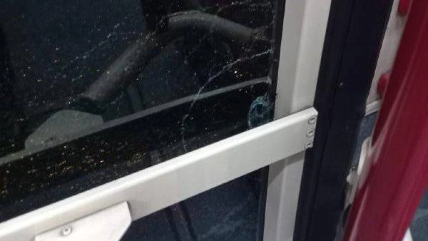 Desvían el recorrido de la línea 30 de Tussam mientras los sindicatos reclaman presencia policial