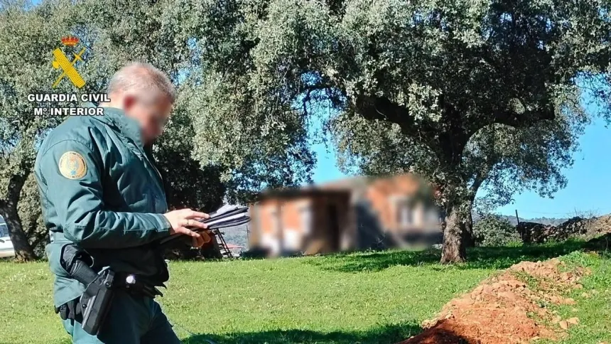 Construcciones ilegales en Torre de Santa María en Cáceres