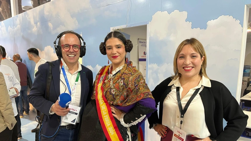 Amparo Torres, en Fitur, junto con Miguel Yeste y la Manchega de Feria 2025