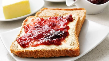 Tostadas con mermelada (imagen de archivo)