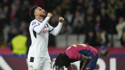 Ederson celebra el gol del Barcelona 1 - Atalanta 1