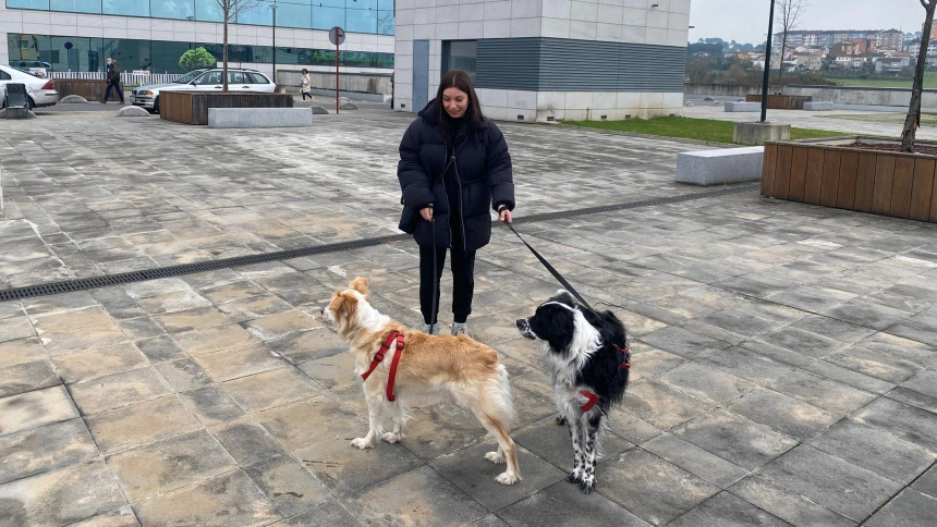 Cata y Togo acuden cada día al Hospital de Orense para estar con Toni durante su hospitalización