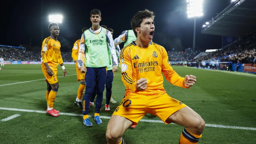 Gonzalo celebra el 2-3 del Real Madrid contra el Leganés.