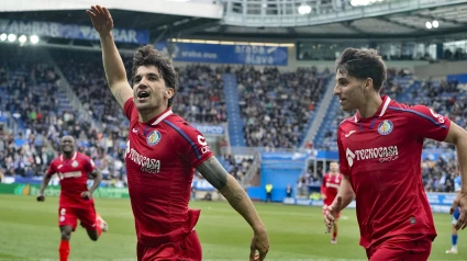 Mauro Arambarri celebra su gol de penalti en Mendizorroza.