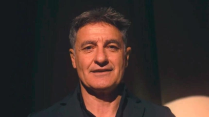 Míchel anuncia su renovación hasta 2027 por el Al-Qadisiyah