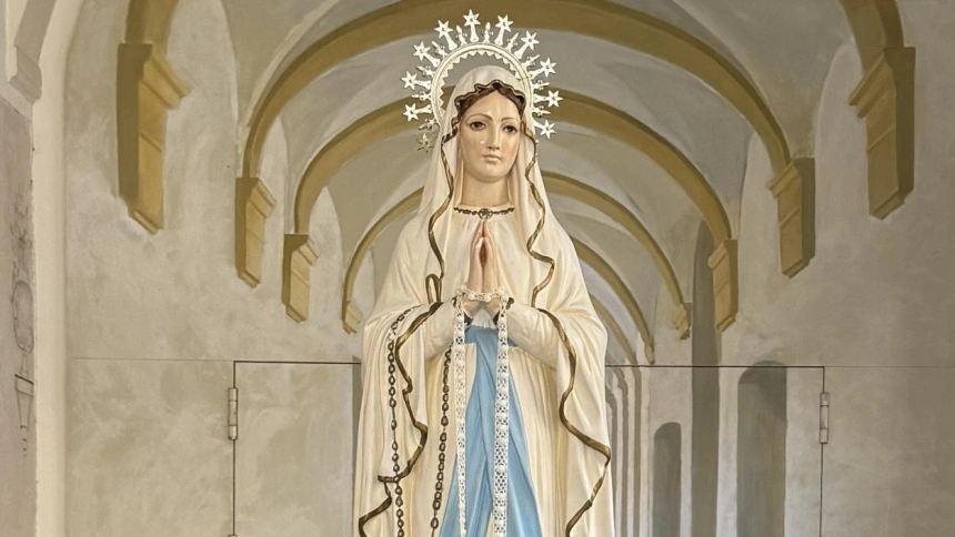 Imagen de la Virgen de Lourdes en Lorca
