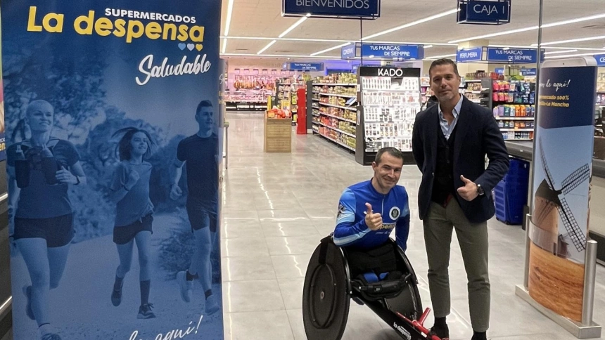 Omar Ortiz en un Supermercado de 'La Despensa'