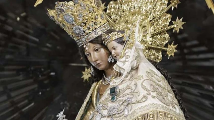 La Virgen de los Desamparados de Valencia deleita por fin a los sevillanos tras posponer la cita por la DANA