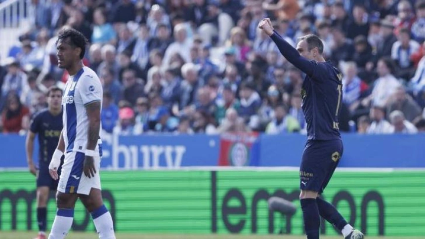 Kike García celebra el gol del Alavés