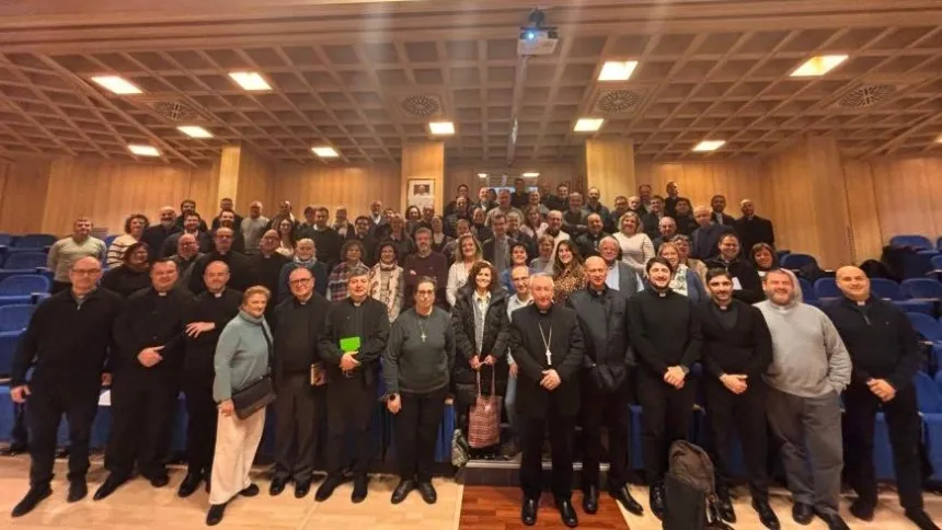El Papa Francisco envía un mensaje de aliento a los delegados de Catequesis y Catecumenado de España reunidos en Roma