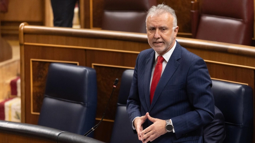 Imagen de archivo del ministro Torres en una sesión parlamentaria