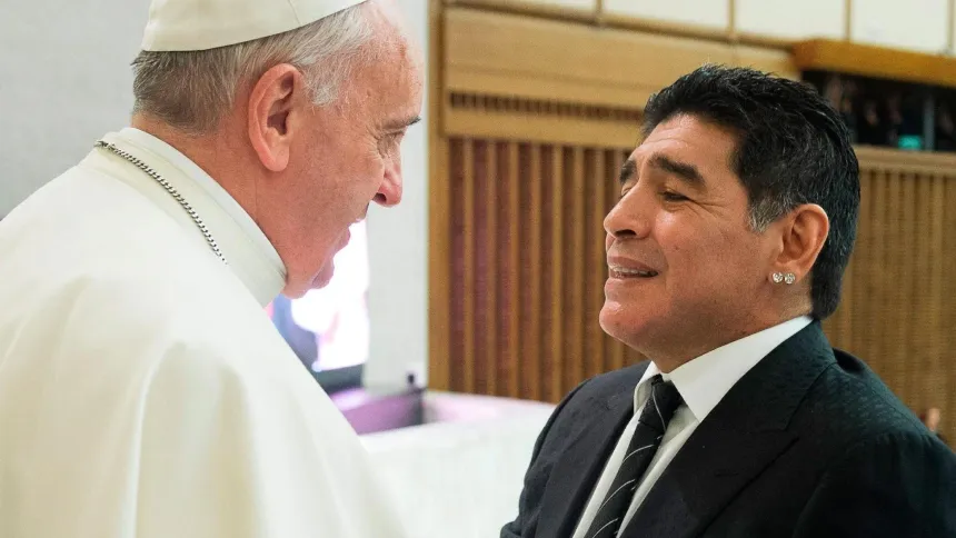 El Papa Francisco y Diego Armando Maradona