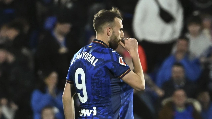 Borja Mayoral celebra el gol en el Getafe - Betis