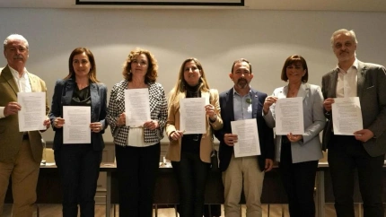 Reunión de 91 políticos críticos con la situación actual de VOX