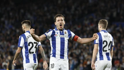 Oyarzabal celebra el gol en el Real Sociedad - Manchester United