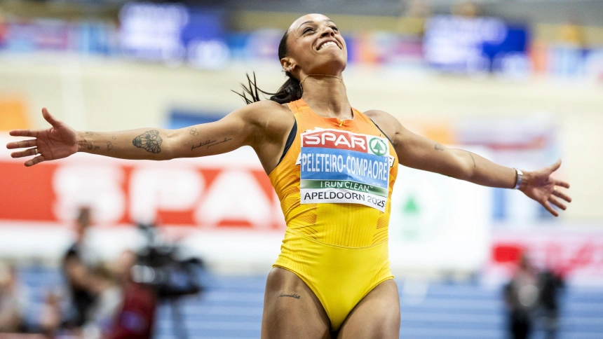 Ana Peleteiro celebra su oro en el Europeo indoor de Apeldoorn