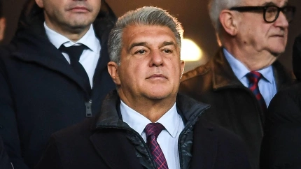 Joan Laporta en el palco de Montjuic en un partido del Barcelona.