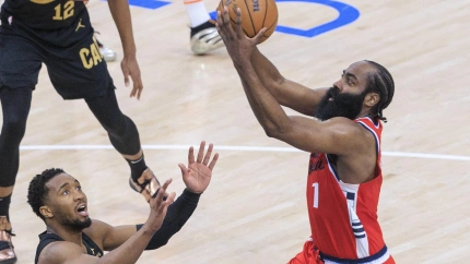 Harden, en el partido ante los Cavaliers
