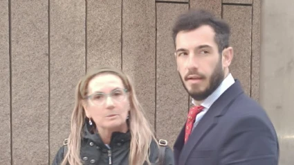 Pilar Peal y su abogado Xaime da Pena