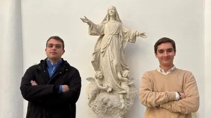 Seminaristas en El Espejo 21-03-25