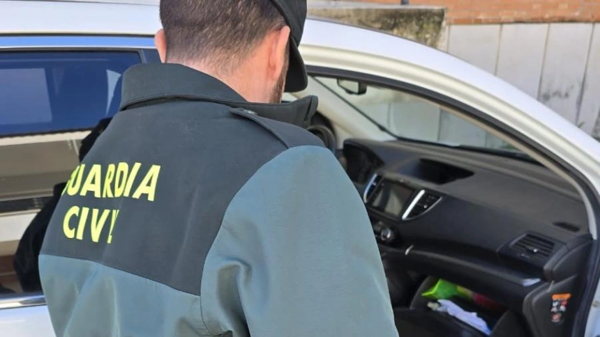 La Guardia Civil detiene a un vecino de Alcolea del Río por múltiples robos nocturnos