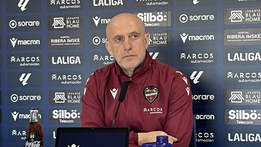 Calero, en la previa del partido en Almería